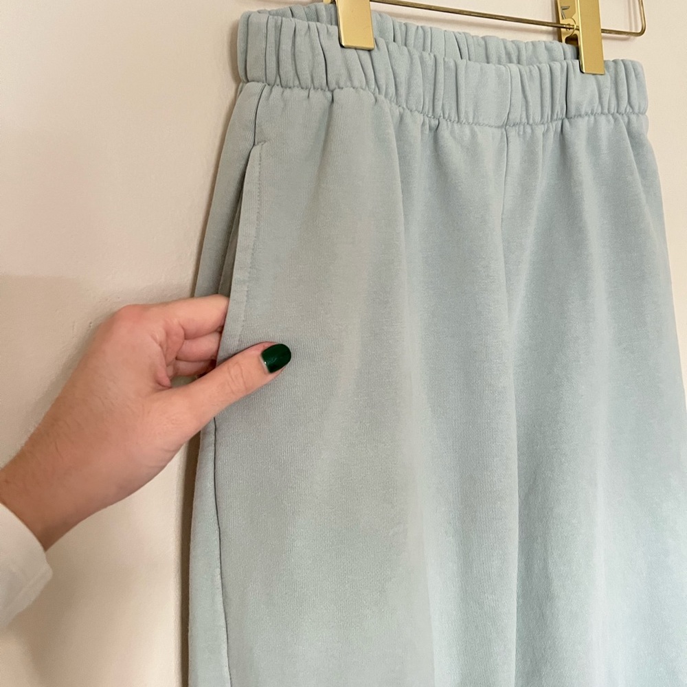 Brandy Melville/John Galt Green Rosa Sweatpants - Picture 6 of 7